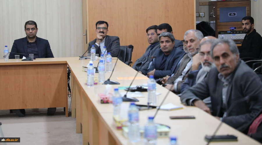 بررسی مرزهای راهبردی و تأثیر آن در عبور از تحریم ها در ضیافت اساتید اندیشه
 5