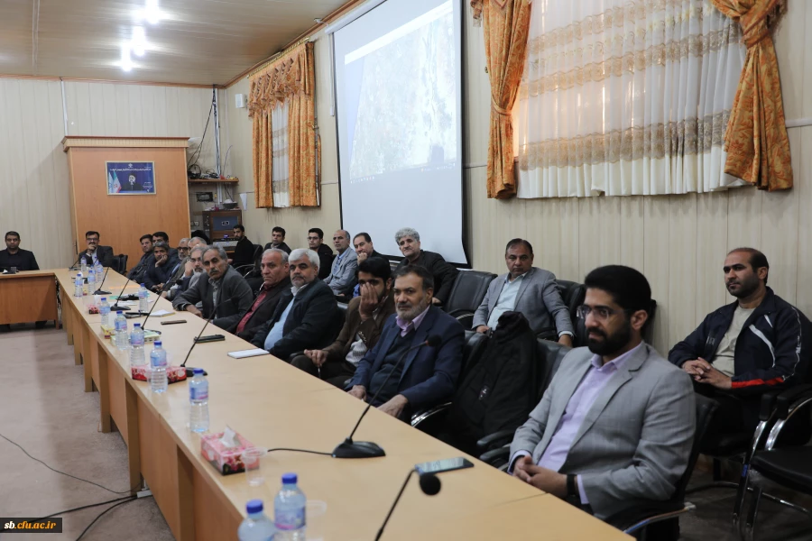 بررسی مرزهای راهبردی و تأثیر آن در عبور از تحریم ها در ضیافت اساتید اندیشه 4