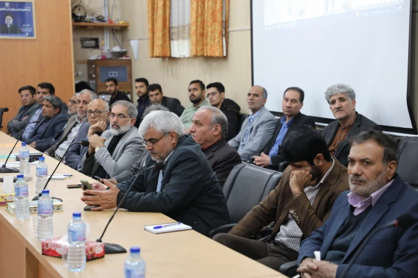 بررسی مرزهای راهبردی و تأثیر آن در عبور از تحریم ها در ضیافت اساتید اندیشه 6