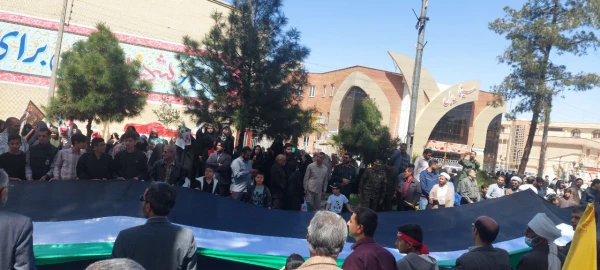 روز قدس فقط روز فلسطین نیست روز امت اسلامی است  روز فریاد رسای مسلمانان علیه صهیونیسم روز نمایش شکوه اتحاد همبستگی جهان اسلام و تجلی همدلی است 7