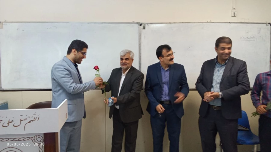 آیین تجلیل و تکریم از مقام استادان در پردیس های استانی دانشگاه فرهنگیان استان سیستان و بلوچستان 
 6