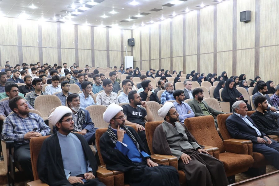 مراسم باشکوه گرامیداشت نخستین سالگرد شهادت شهدای خدمت در دانشگاه فرهنگیان زاهدان  برگزار شد.
 5