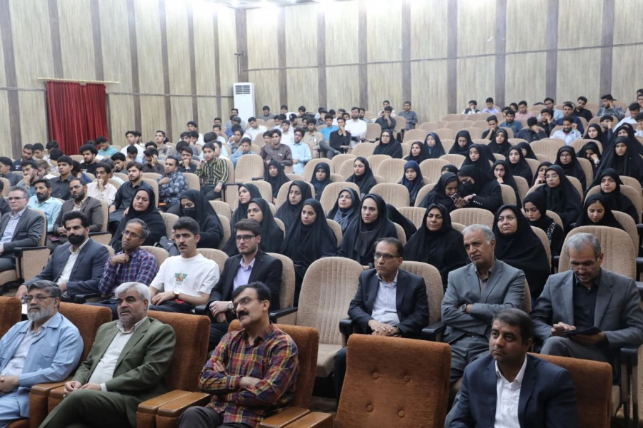 مراسم باشکوه گرامیداشت نخستین سالگرد شهادت شهدای خدمت در دانشگاه فرهنگیان زاهدان  برگزار شد.
 6