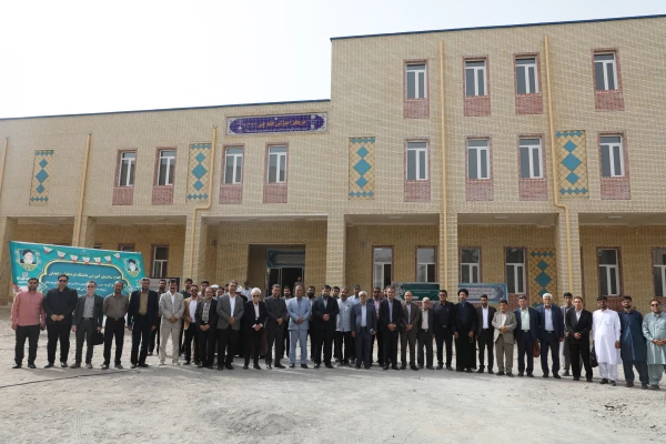 ساختمان 22 کلاسه با مشارک بنیاد قلم چی در پردیس شهید مطهری زاهدان افتتاح شد  15