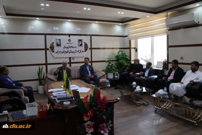 نشست هم اندیشی مدیریت امور پردیس های دانشگاه فرهنگیان استان با مدیرکل آموزش و پرورش سیستان و بلوچستان برگزار شد

با هدف بررسی چالش ها، کمبود فضاهای آموزشی و ارتقای سطح تعامل میان دانشگاه فرهنگیان و آموزش وپرورش استان، نشست مشترکی میان دکتر کیخا و صفرزایی برگزار شد.