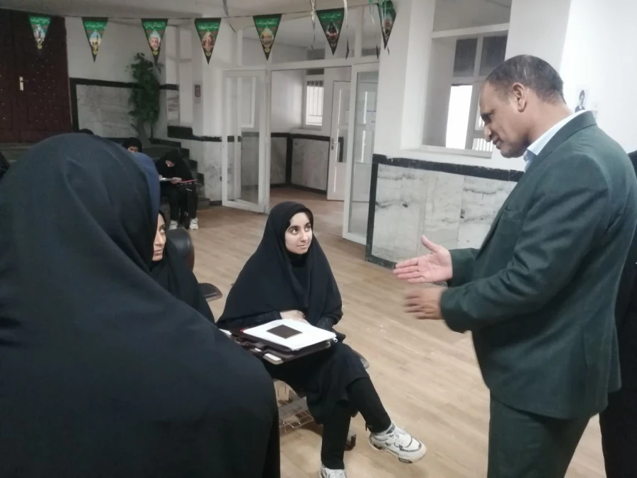بازدید مدیر کل آموزش و پرورش استان سیستان و بلوچستان از روند برگزاری مصاحبه داوطلبان ورود به دانشگاه فرهنگیان سال 1404 3