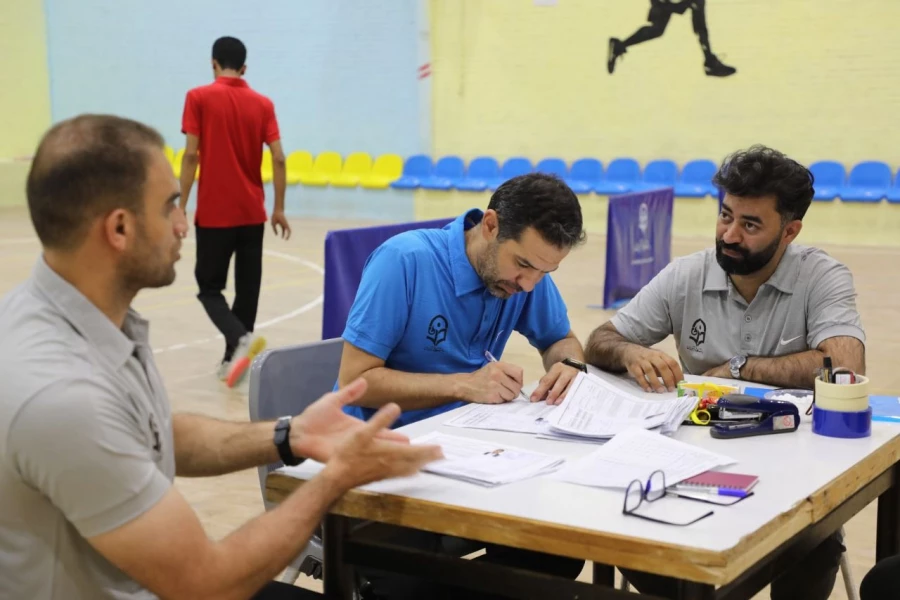 برگزاری آزمون عملی تربیت بدنی با حضور ۴۰۰ داوطلب در پردیس های شهید مطهری و رسالت

 6