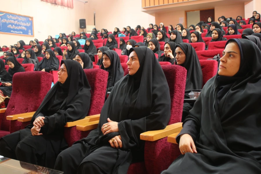 برگزاری مراسم استقبال از نو دانشجومعلمان دانشگاه فرهنگیان استان سیستان و بلوچستان 
 7