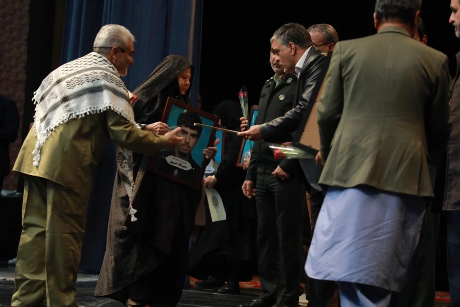 اولین اجلاسیه ۱۰۳۰  شهید دانشجومعلم استان سیستان و بلوچستان 
 4