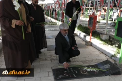 در آستانه چهل و هفتمین سالگرد پیروزی انقلاب اسلامی ، آئین غبار روبی و عطر افشانی مزار شهدا برگزارشد 7